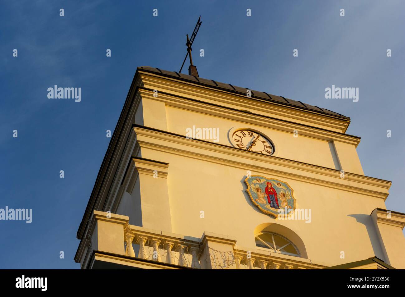 Außenansicht des Rathauses von Minsk, Turmuhr Stockfoto