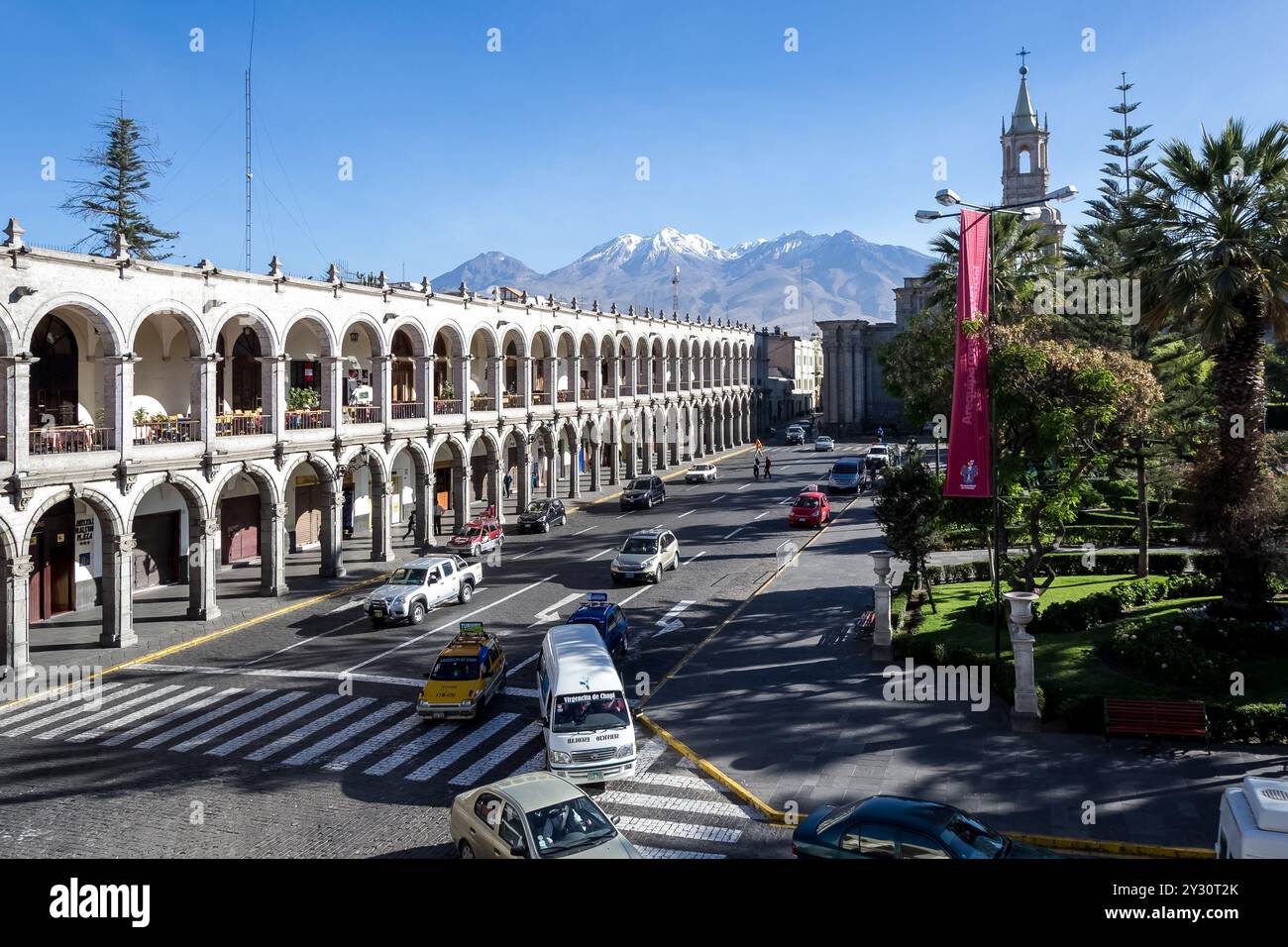 Detail der Plaza de Armas (Hauptplatz) in der Stadt Arequipa, Provinz Arequipa, Peru. Stockfoto