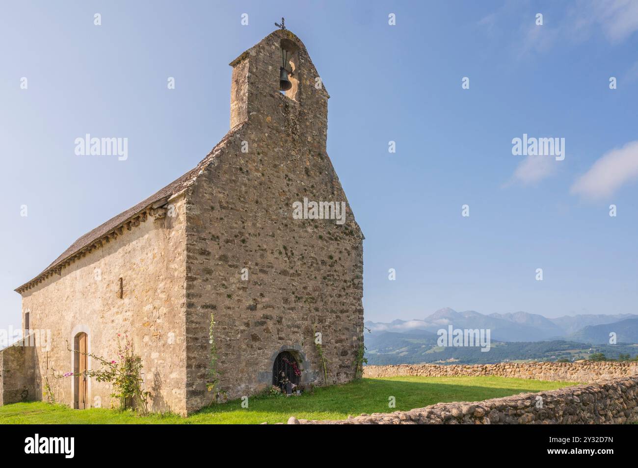 Die Kapelle Notre-Dame-de-Roumé in Cieutat, Hautes-Pyrénées, Frankreich Stockfoto