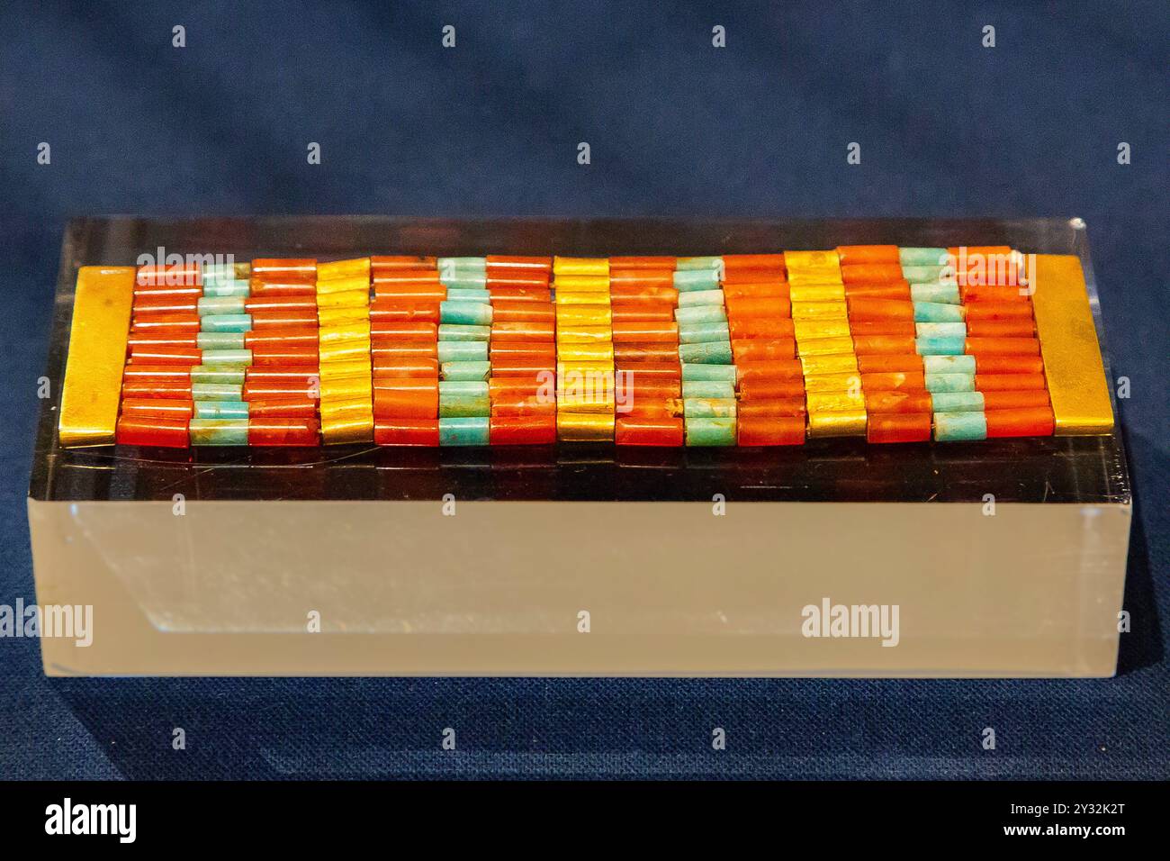 Ägypten, Nationalmuseum der ägyptischen Zivilisation, aus dem Grab von Neferuptah, Tochter von Amenemhat 3, Hawara: Armband. Stockfoto