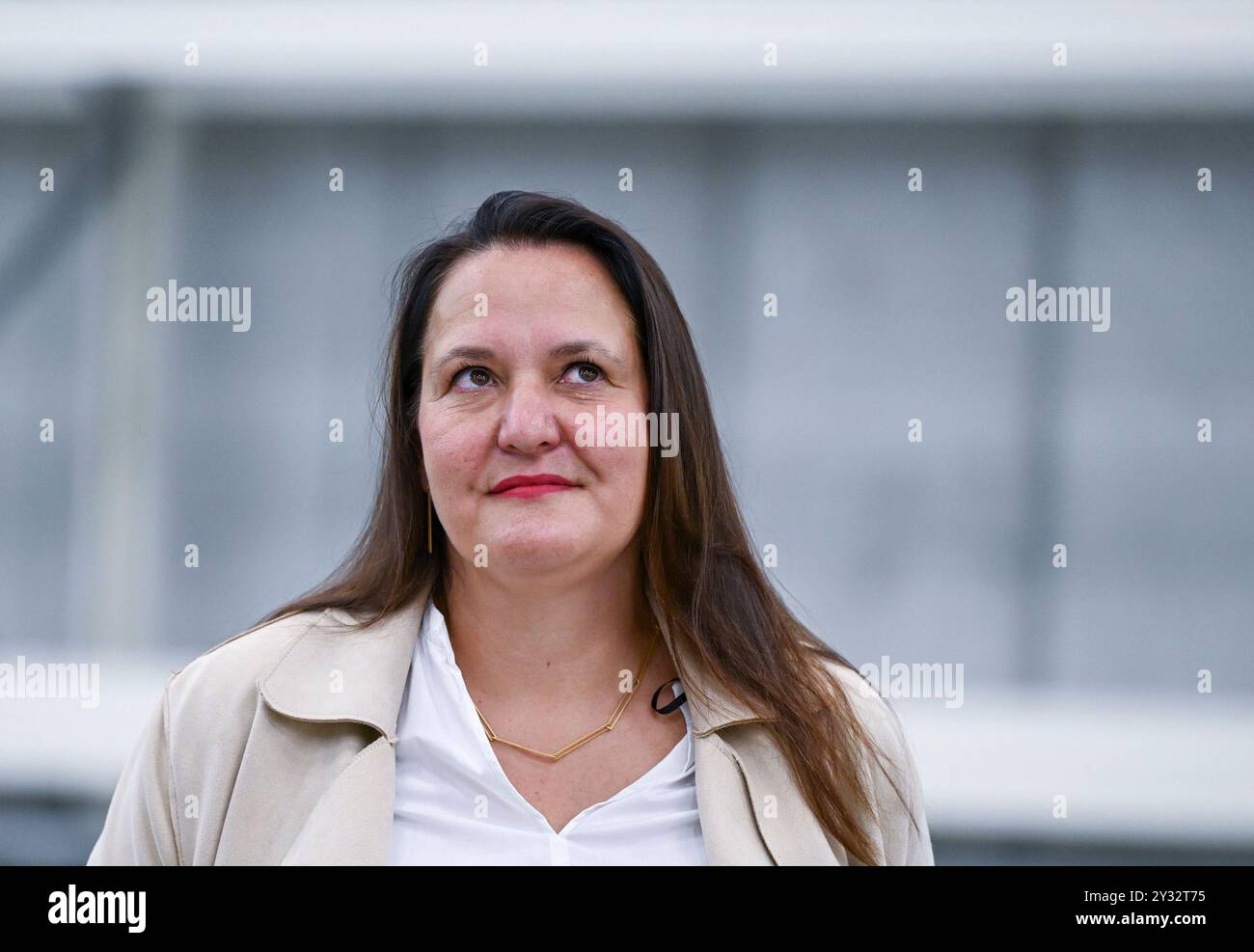 Potsdam, Deutschland. September 2024. Manja Schüle (SPD), brandenburgische Kultusministerin, bei der Eröffnung des Skulpturendepots der Stiftung Preußische Paläste und Gärten Berlin-Brandenburg. Quelle: Jens Kalaene/dpa/Alamy Live News Stockfoto