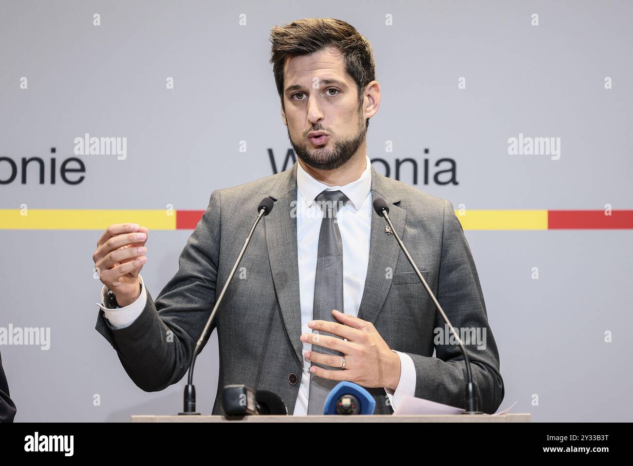 Namur, Belgien. September 2024. Wallonische Ministerpräsidentin Adrien Dolimont, Bild auf einer Pressekonferenz der wallonischen Regierung am Donnerstag, den 12. September 2024 in Namur. Eine Reihe steuerlicher Maßnahmen werden detailliert beschrieben, darunter die Senkung der Eintragungsgebühren und der Erbschaftssteuern. BELGA FOTO BRUNO FAHY Credit: Belga News Agency/Alamy Live News Stockfoto