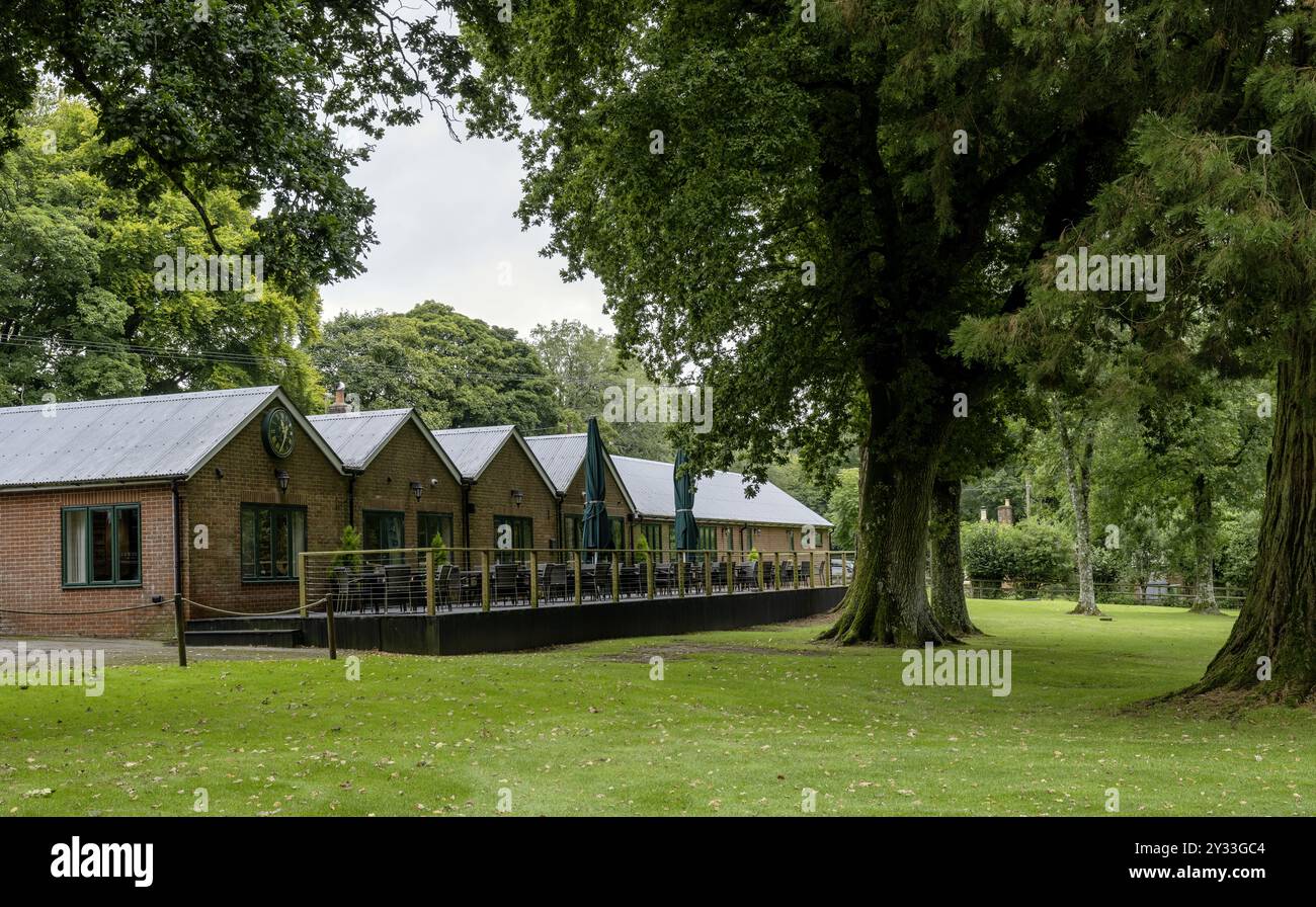 Rushmore Golf Club, Tollard Royal, Salisbury, Wiltshire - Cramborne Chase - Blick auf das Clubhaus Stockfoto