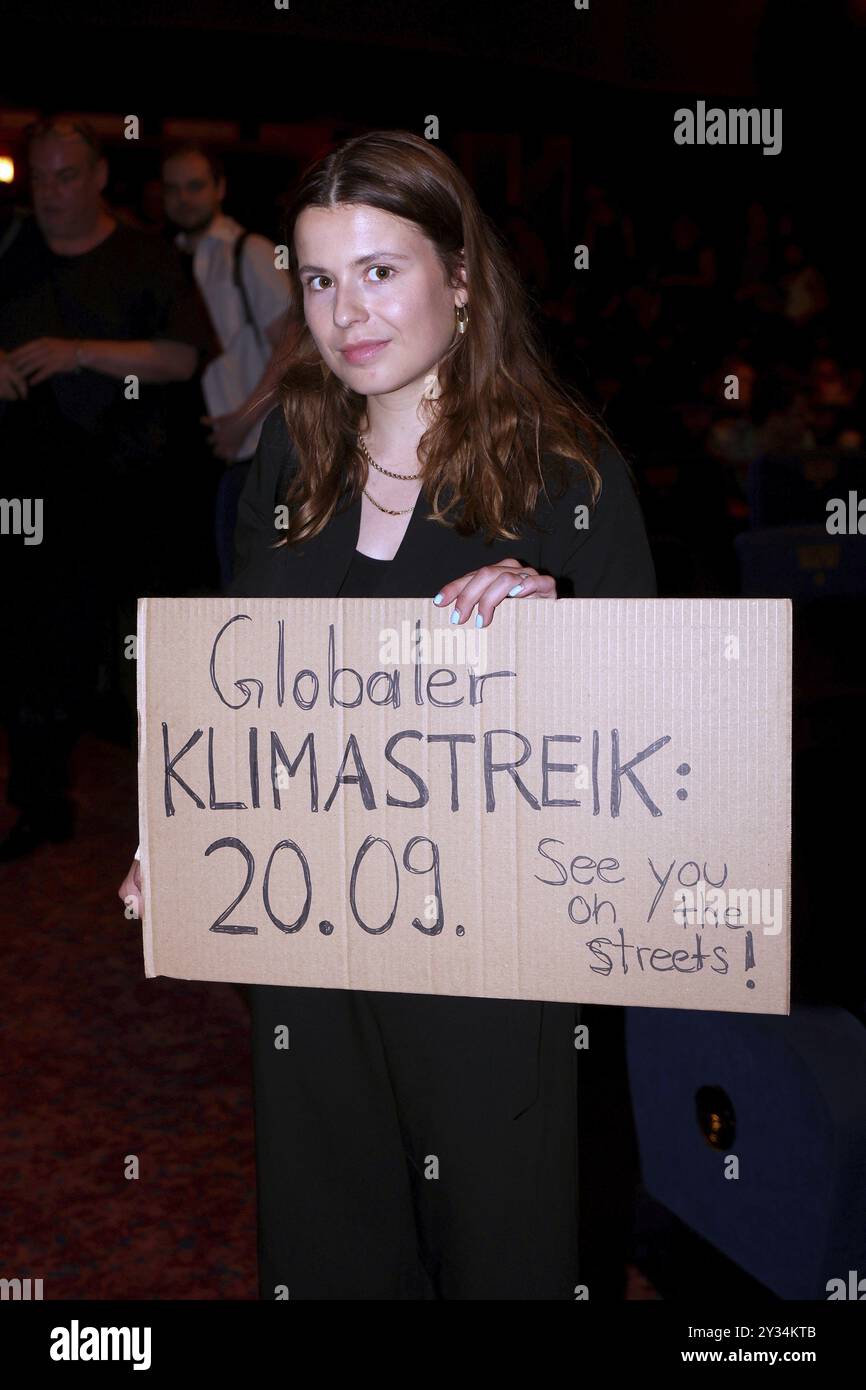 Luisa Neubauer, Global Strike, Berliner Premiere Petra Kelly, Act Now, 04.09.2024, Delphi Filmpalast, Berlin Stockfoto