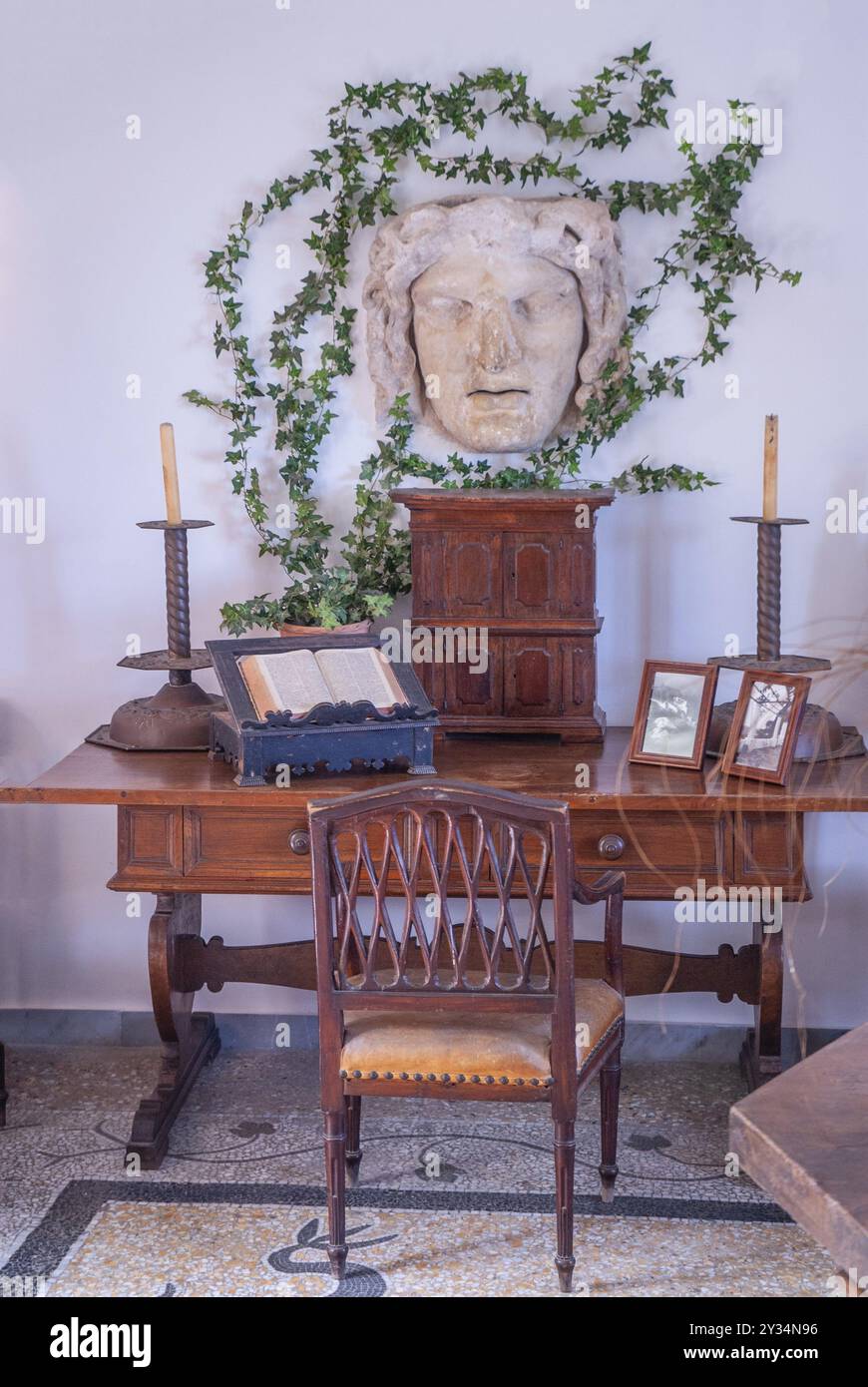 Innenraum der Villa San Michele, das Lebenswerk des schwedischen Arztes und Autors Axel Munthe auf Capri (1857 1949), Anacapri, Insel Capri, Camp Stockfoto Innenraum der Villa San Michele, das Lebenswerk des schwedischen Arztes und Autors Axel Munthe auf Capri (1857 1949), Anacapri, Insel Capri, Camp Stockfoto