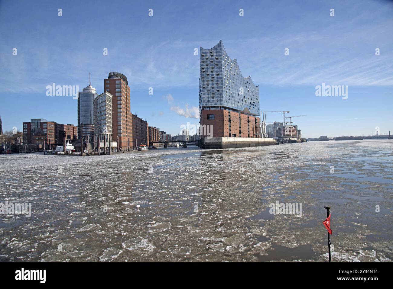 Europa, Deutschland, Hansestadt Hamburg, Hafen, Konzertsaal, Elbe, Elbphilharmonie im Winter, Bundesrepublik Deutschland, Europa Stockfoto