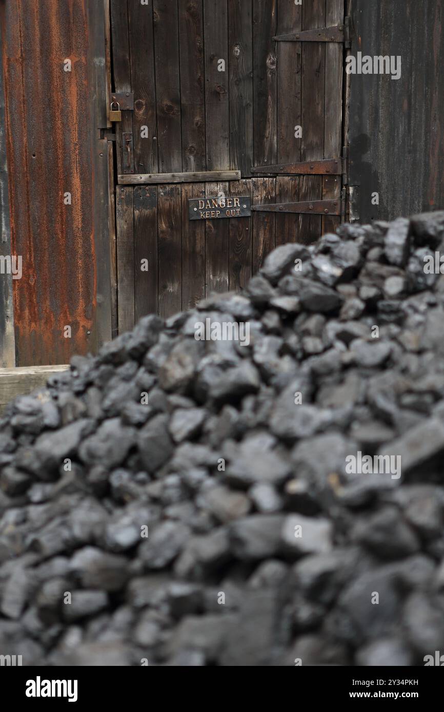 Haufen fossiler Kohlebrennstoffe Stockfoto