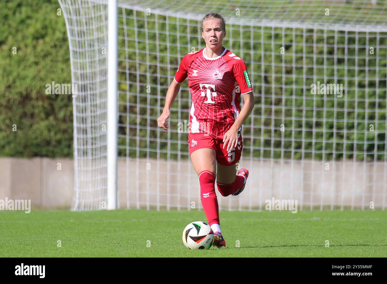 Mönchengladbach, Deutschland 08. September 2024: DFB-Pokal – Frauen – 2024/2025 – Borussia Mönchengladbach vs. 1. FC Köln im Bild: Celina Degen (1. FC Köln) /// DFB-Vorschriften verbieten jede Verwendung von Fotografien als Bildsequenzen und/oder Quasi-Video /// Stockfoto