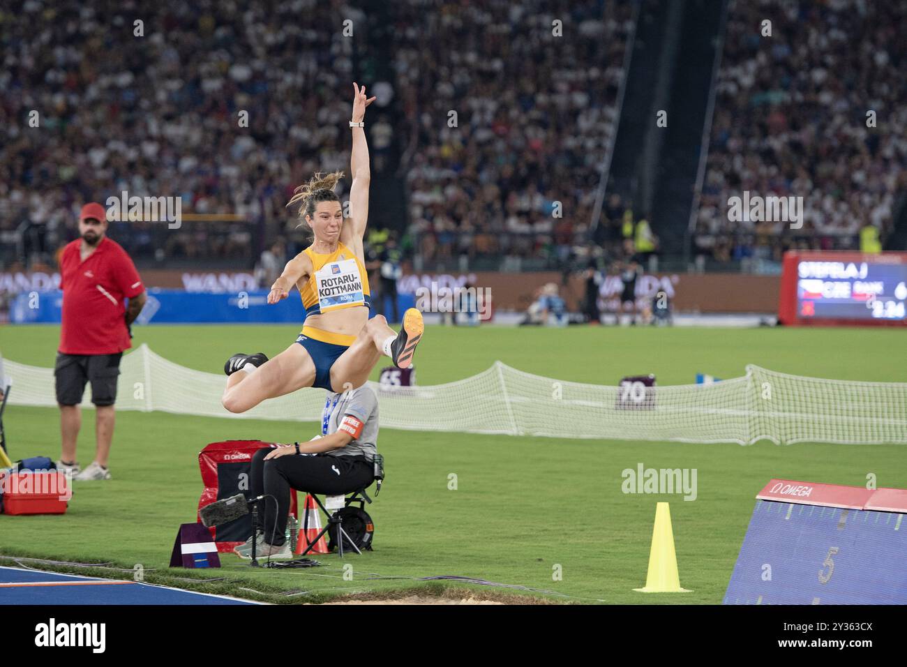 Alina Rotaru-Kottmann (Rumänien) während der Weitsprung-Frauen bei der Golden Gala Pietro Mennea Diamond League Athletics 2024 in Rom, Italien Stockfoto