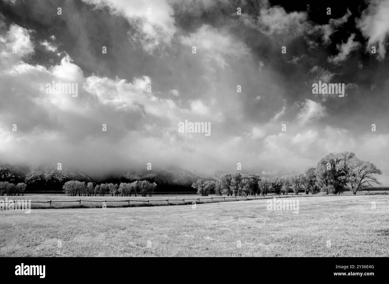 Wolken über die Ebenen des Grand Teton National Park im US-Bundesstaat Wyoming Stockfoto