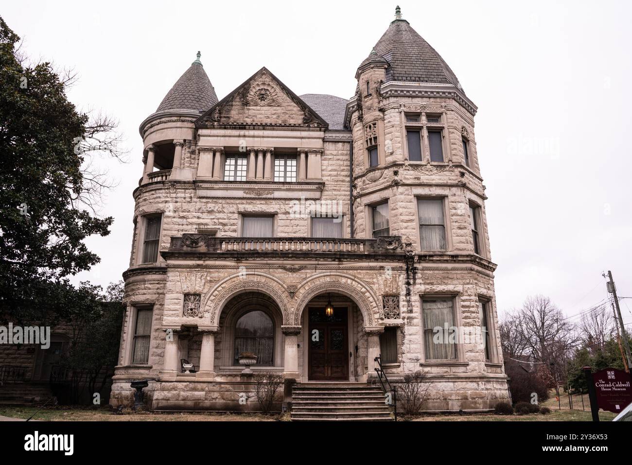 Louisville, Kentucky - 26. Januar 2024: Historisches Conrad Caldwell House Museum von außen gesehen Stockfoto