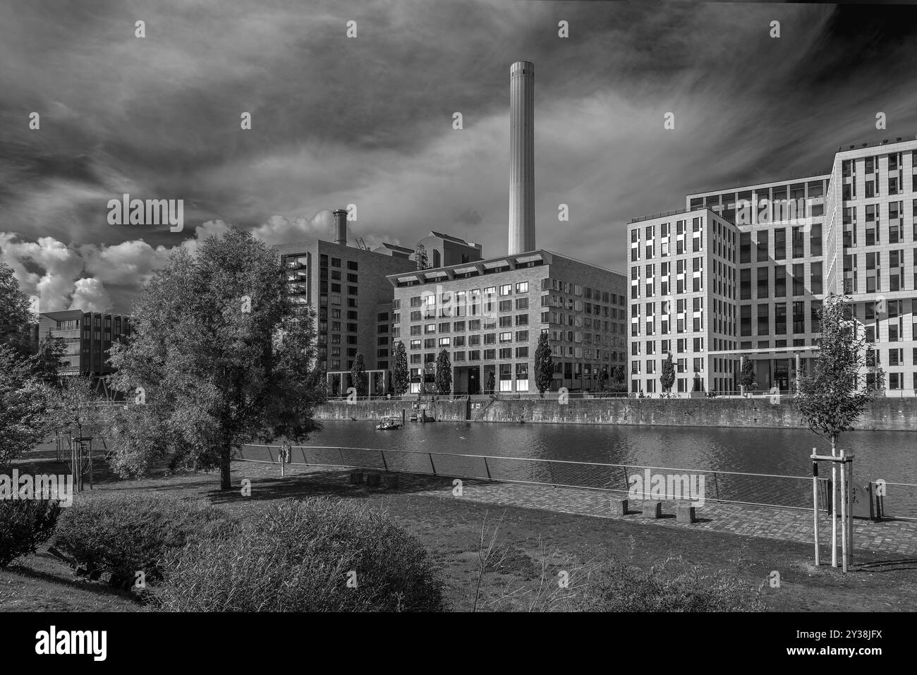 Blick auf das Wohn- und Industriegebiet Westharbor, Frankfurt, Deutschland Stockfoto