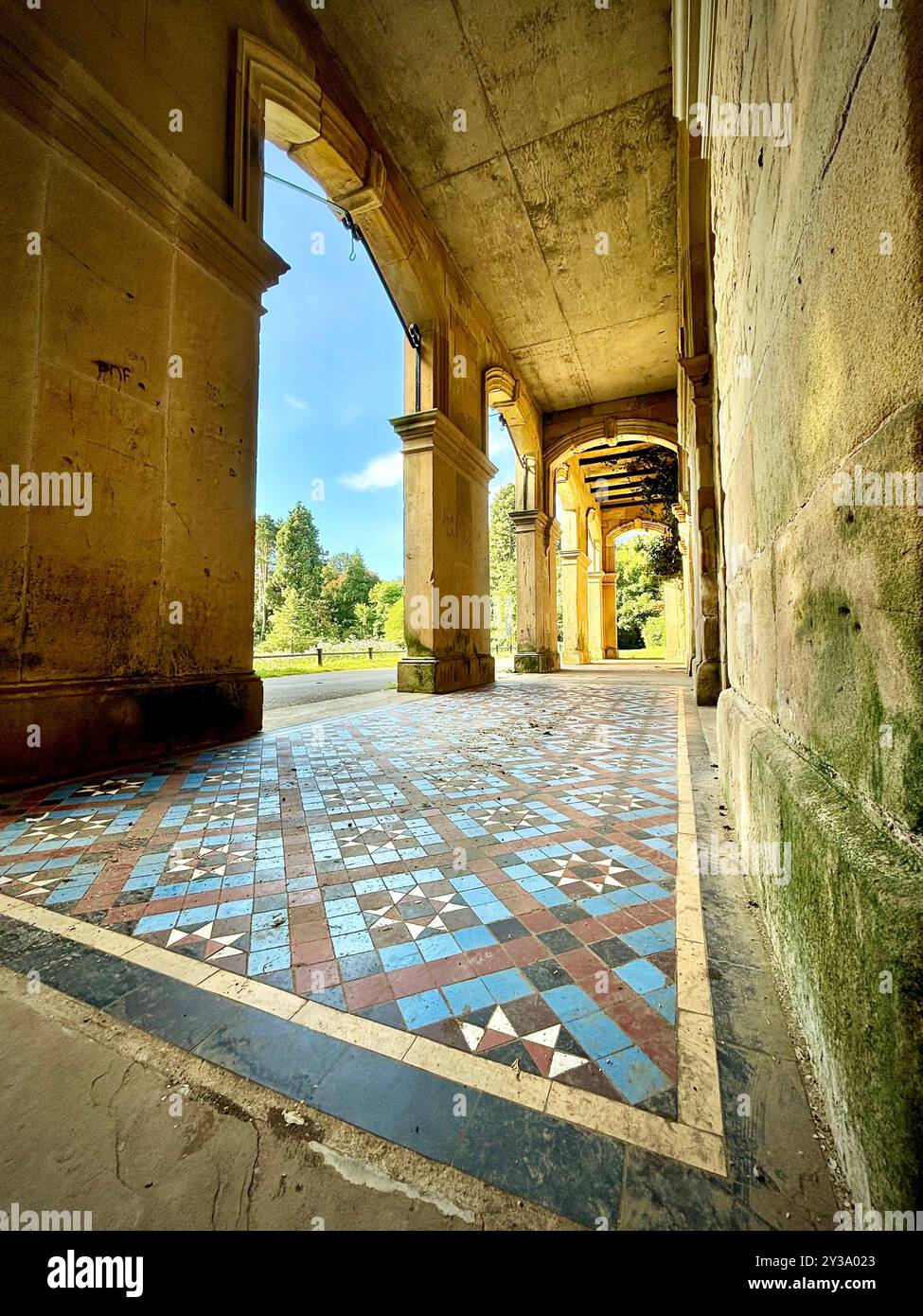 Middlesbrough, Großbritannien. September 2024. Die Sonne scheint im Stewart Park, Middlesbrough, wenn der Sommer in den Herbst übergeht. Quelle: James Hind/Alamy Live News. Stockfoto