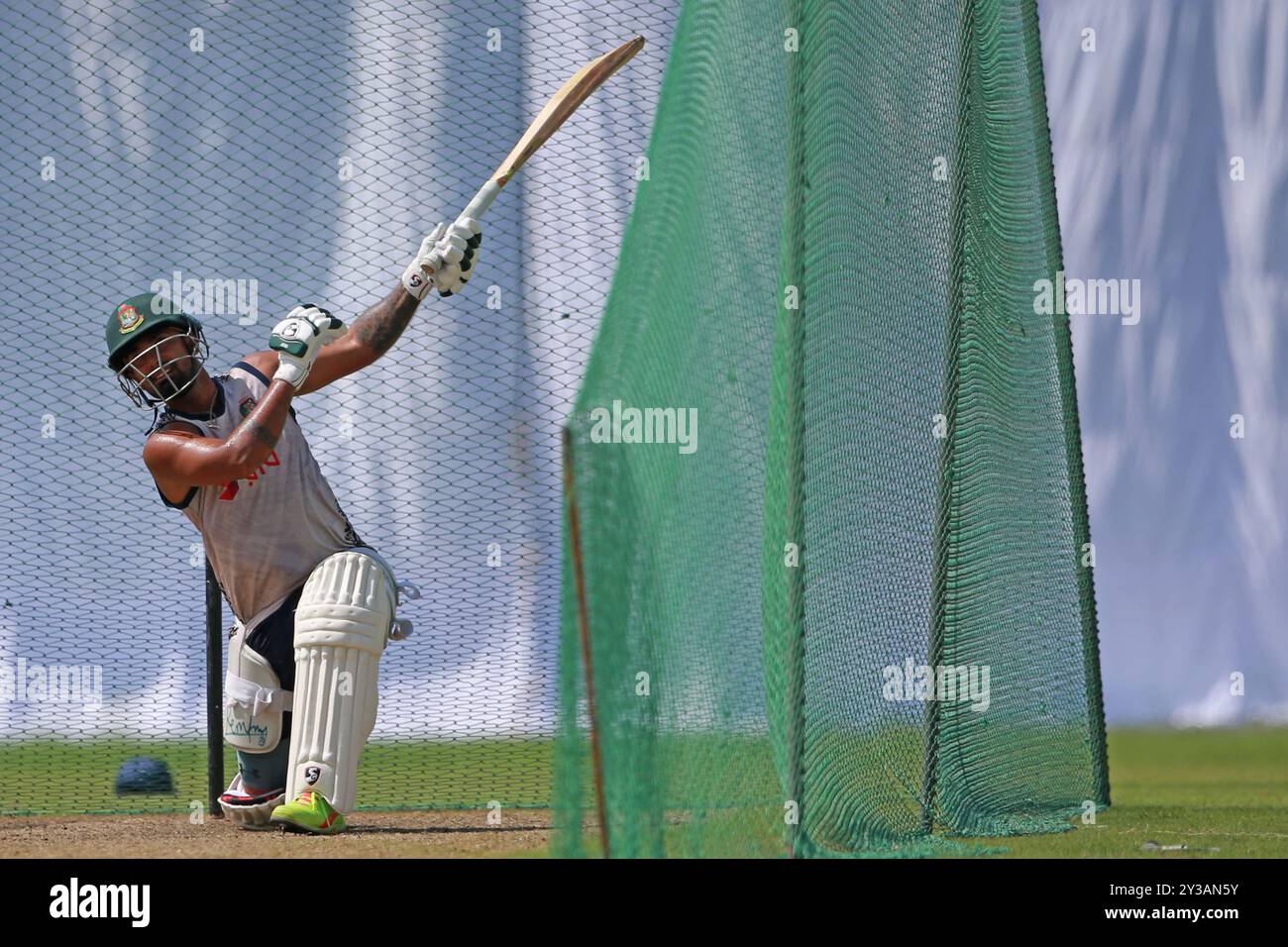 Litton Kumar das während des Bangladesch Test Squad Training im SBNCS unter den lokalen Trainern vor der zwei Match Test Series gegen Indien Middl Stockfoto