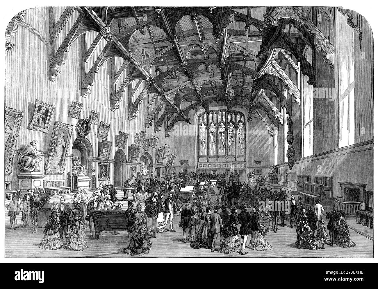 The British Association at Edinburgh: The Great Hall of the Parliament House, 1871. "...unsere Illustration zeigt den schönen alten Saal, der für einen Empfangsraum mit Möbeln ausgestattet war, die von der Fakultät für Advocates and the Writers an das Signet oder Anwälte aus der Advocates' Library und der Signet Library verliehen wurden...der Saal war auch mit Gewächshauspflanzen aus den Kindergärten von Messrs. Lawson dekoriert, und Blumensträuße wurden auf den Tischen gelegt. Sofas und Stühle luden die Besucher ein, sich auszuruhen oder zu unterhalten; Zeitungen und Briefpapier waren frei zugänglich Stockfoto