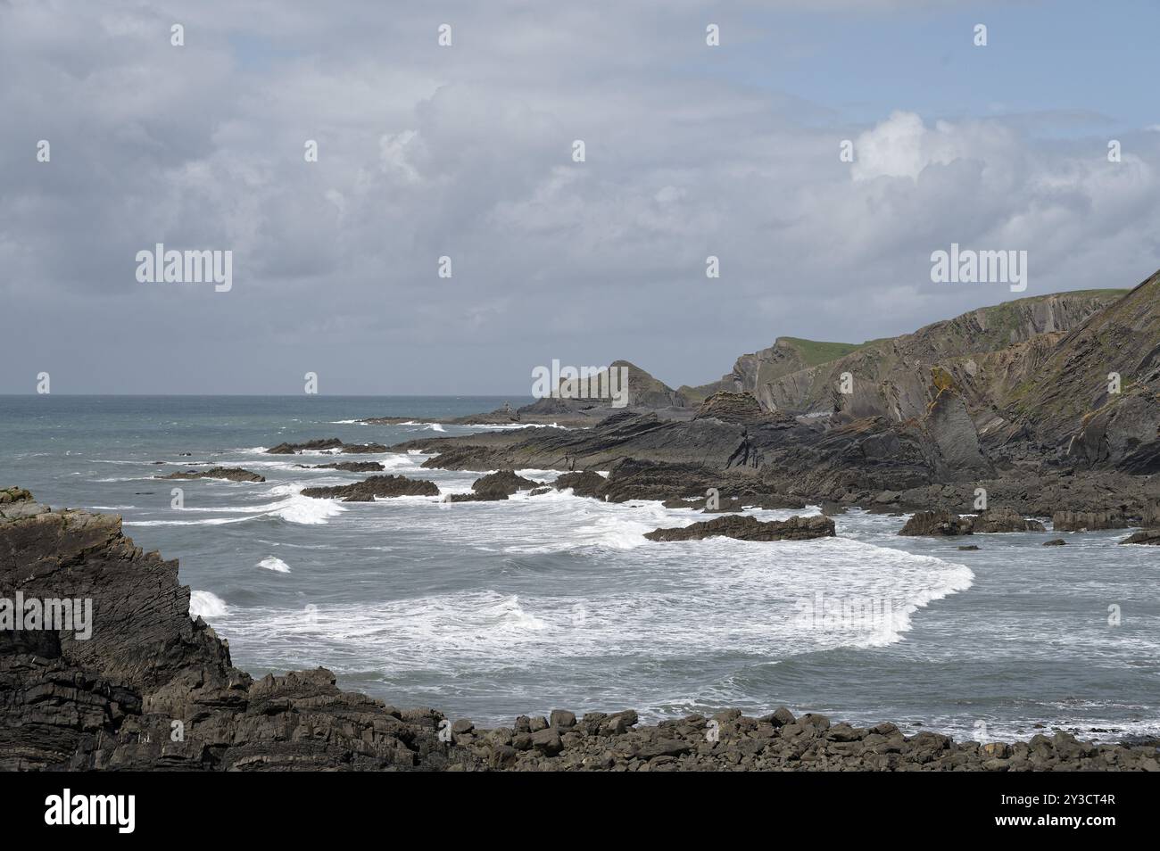 Warren Beach, Küstenlandschaft, Hartland Quay, Hartland, England, Großbritannien Stockfoto