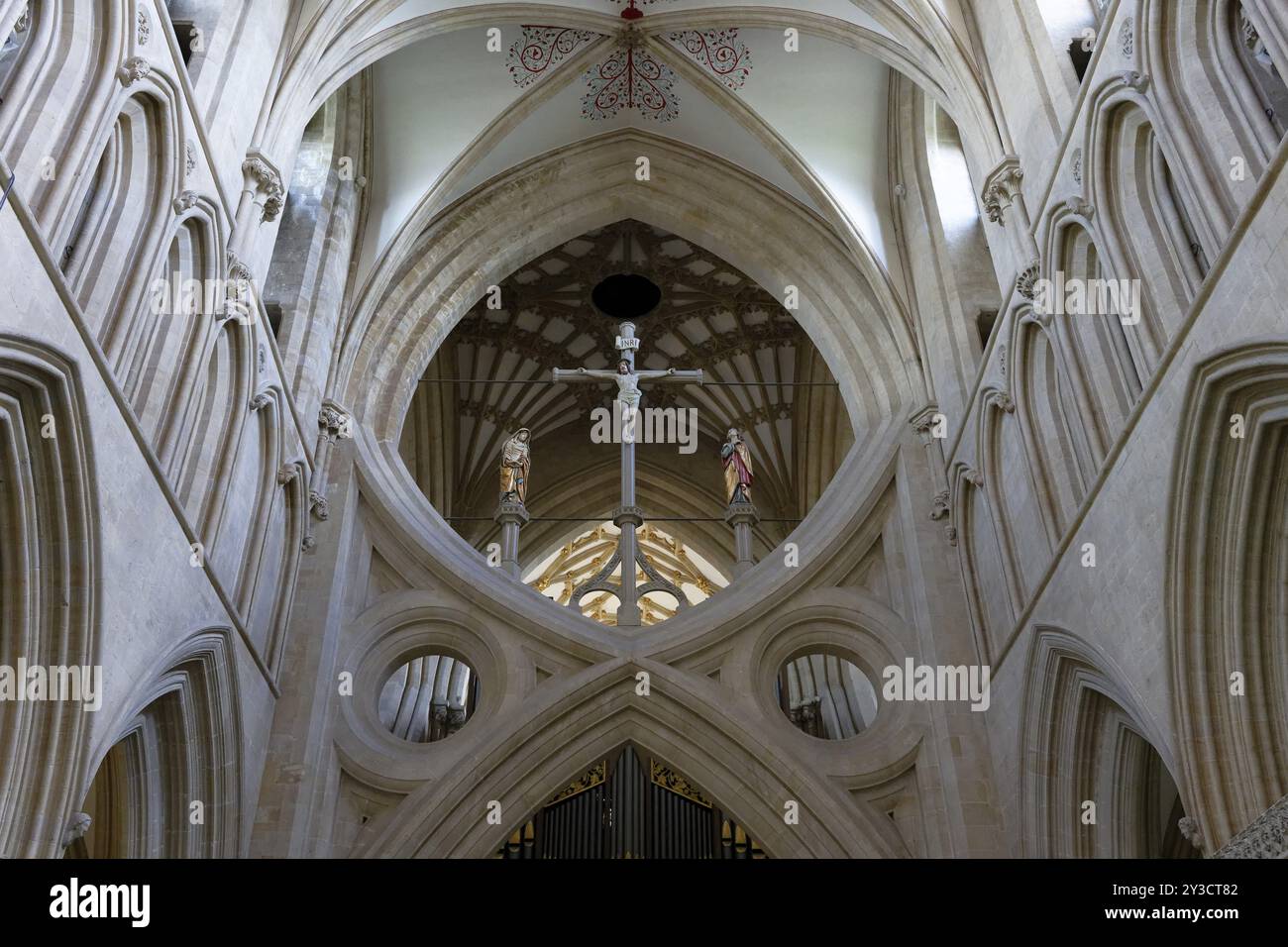 Innenansicht, Scissor Arches, Wells Cathedral, Wells, England, Großbritannien Stockfoto