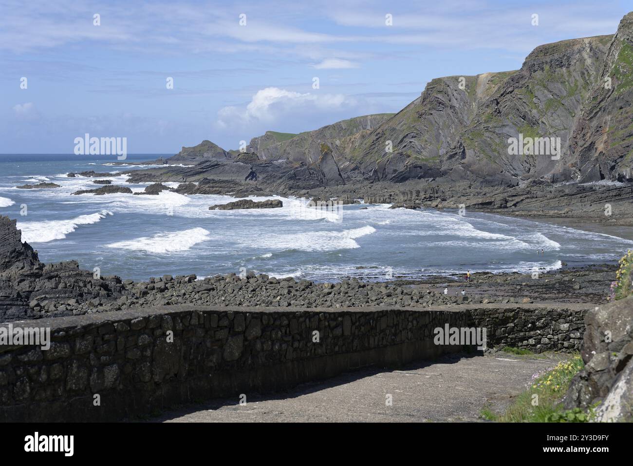 Warren Beach, Küstenlandschaft, Hartland Quay, Stoke, Hartland, England, Großbritannien Stockfoto