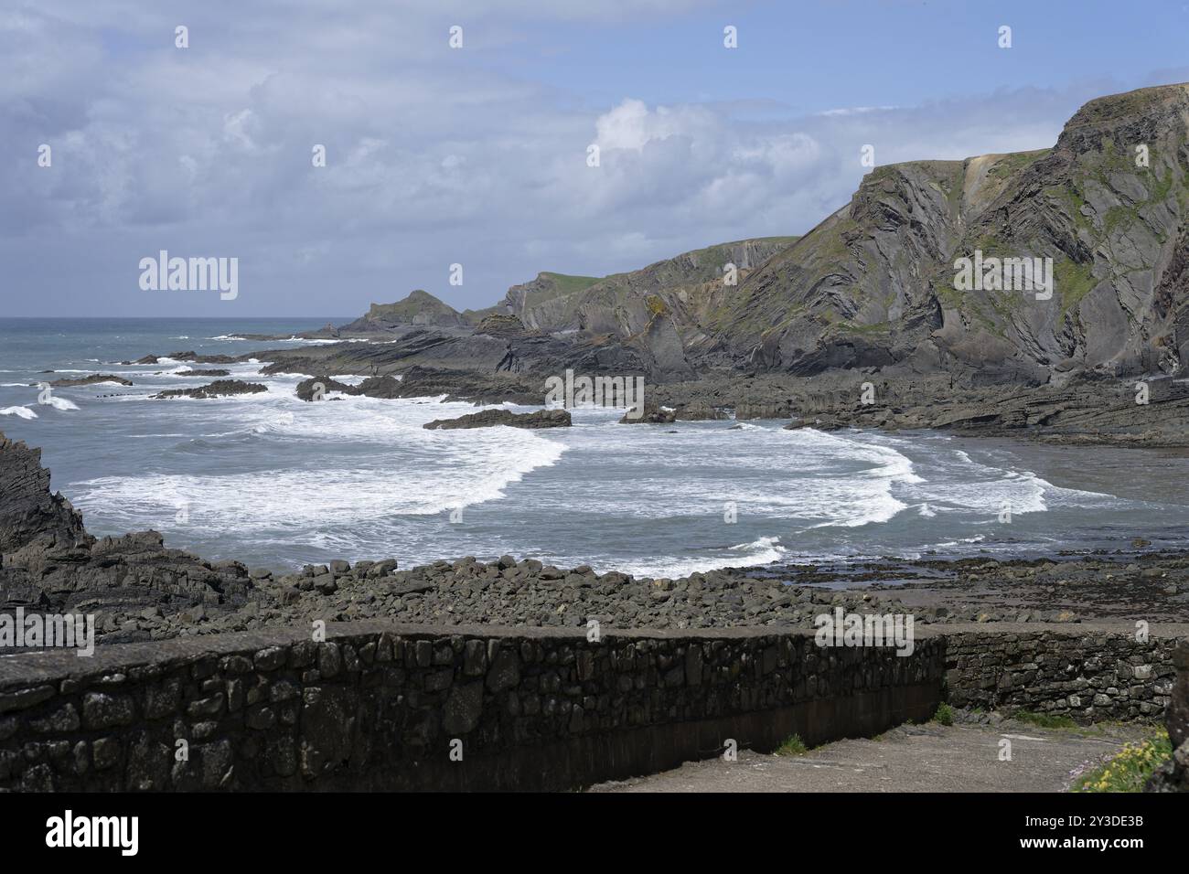 Warren Beach, Küstenlandschaft, Hartland Quay, Stoke, Hartland, England, Großbritannien Stockfoto