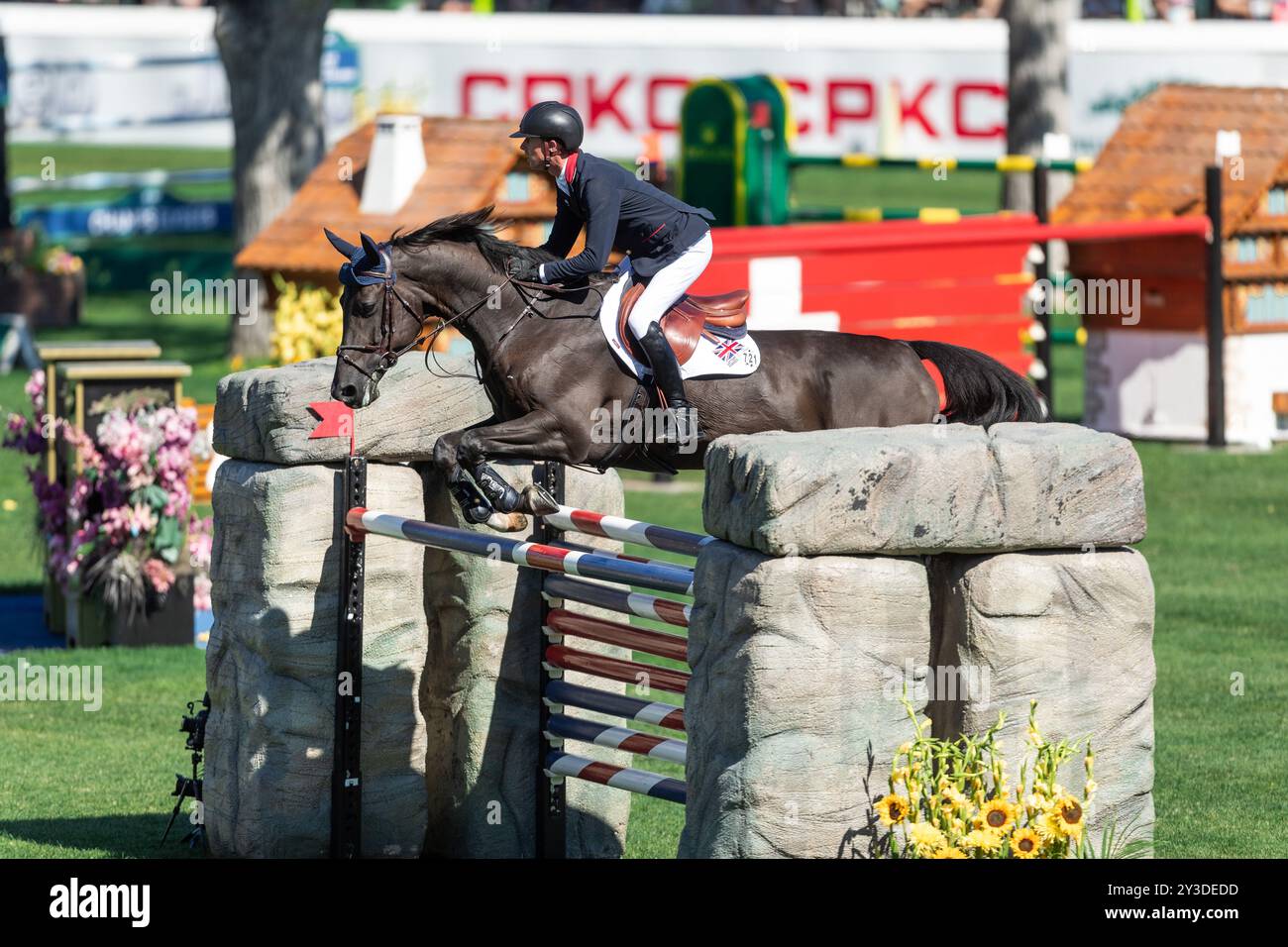 Calgary, Kanada - 7. September 2024. Ben Maher aus Großbritannien, Riding Exit Remo tritt im BMO Nations Cup während des CSIO Spruce Meadows - Master an Stockfoto