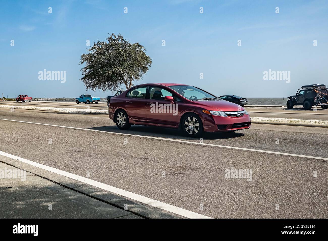 Gulfport, MS - 04. Oktober 2023: Weitwinkelansicht einer Honda Civic LX-S Limousine aus dem Jahr 2009 auf einer lokalen Autoshow. Stockfoto