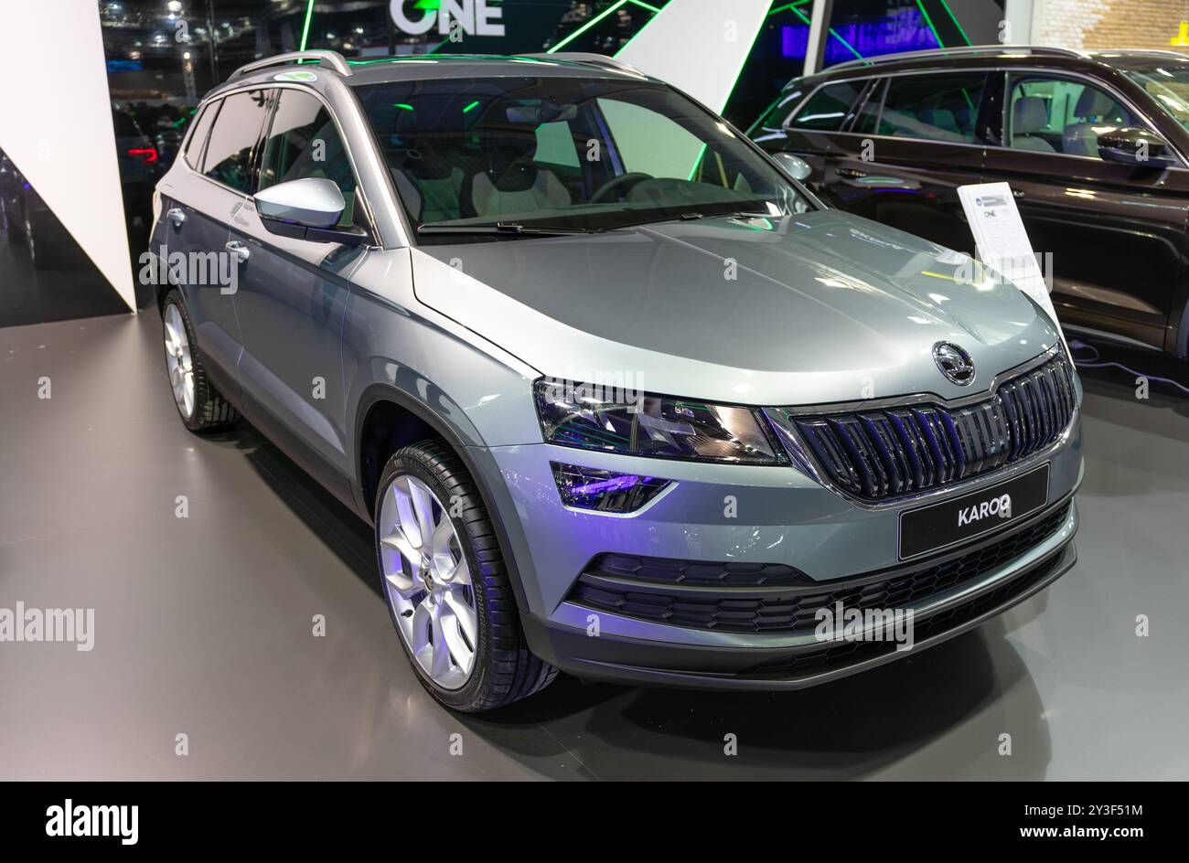 ATHEN, GRIECHENLAND - 15. NOVEMBER 2019: Skoda Karoq auf der Aftokinisi Anytime 2019 Motor Show. Stockfoto