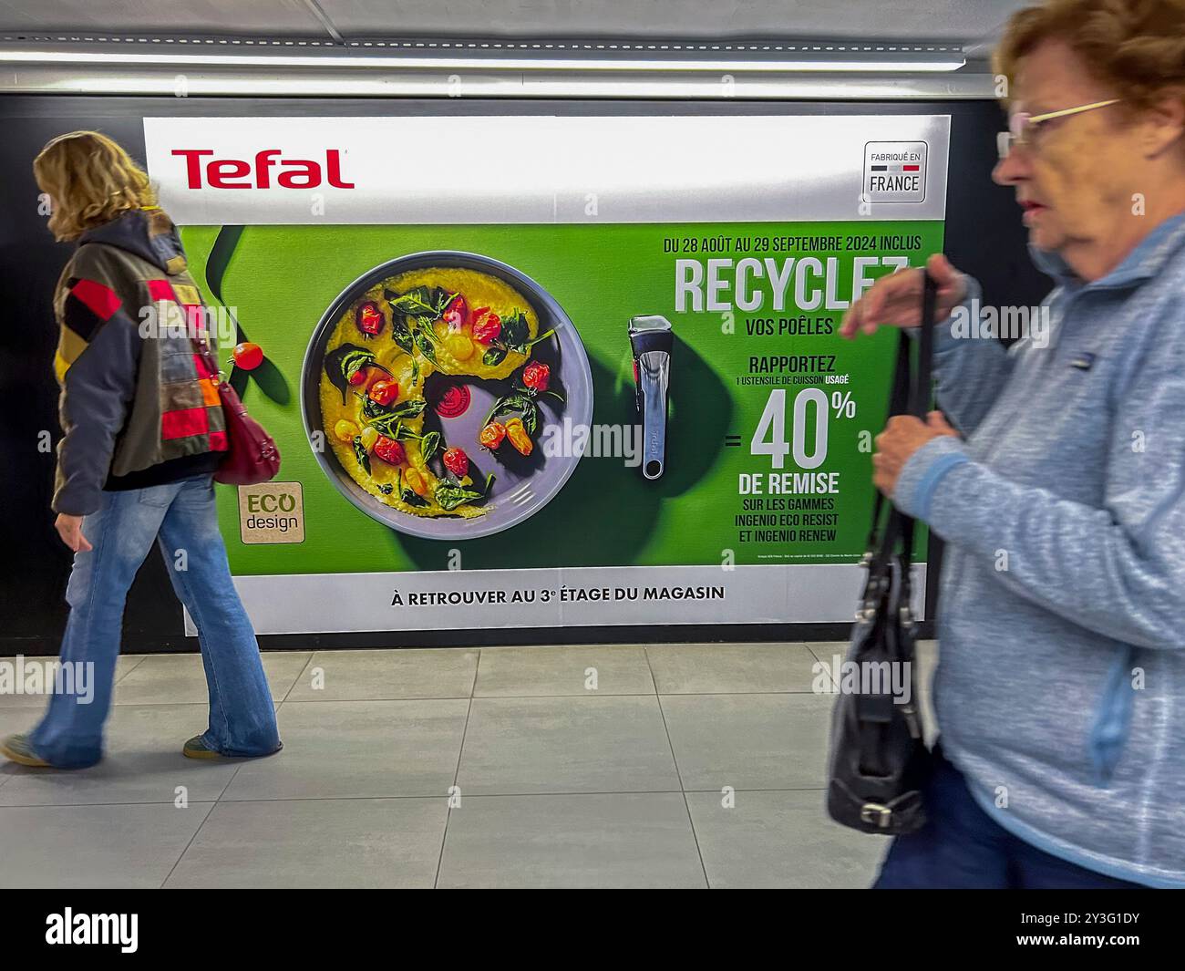 Paris, Frankreich, Französisches Werbeplakat, Metro, Küchenausstattung Von Tefal Stockfoto