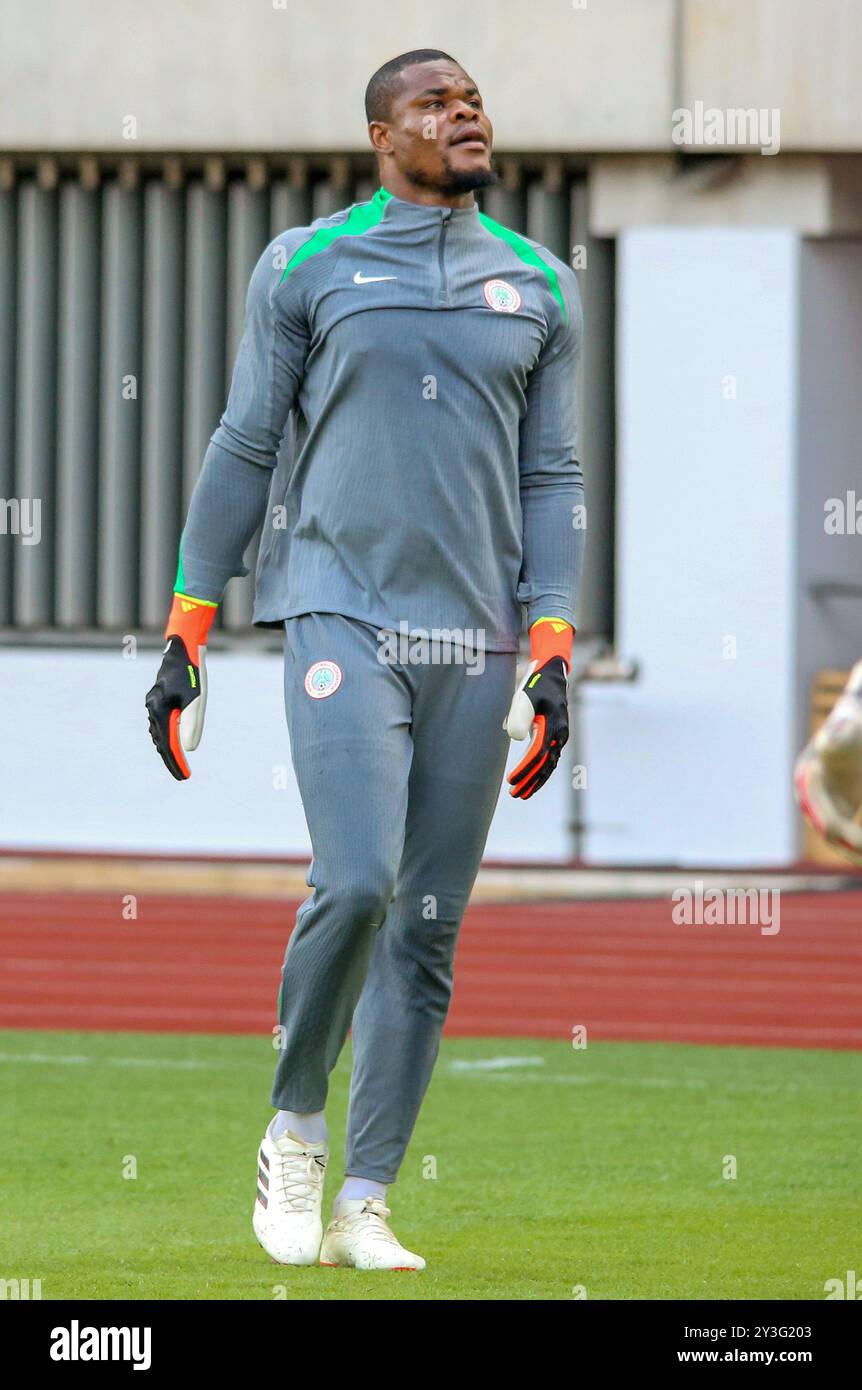 UYO, NIGERIA - 07. SEPTEMBER: Stanley Nwabali aus Nigeria beim Qualifikationsspiel des Afrikapokals 2025 {AFCON} zwischen Nigeria und Benin Rep Stockfoto