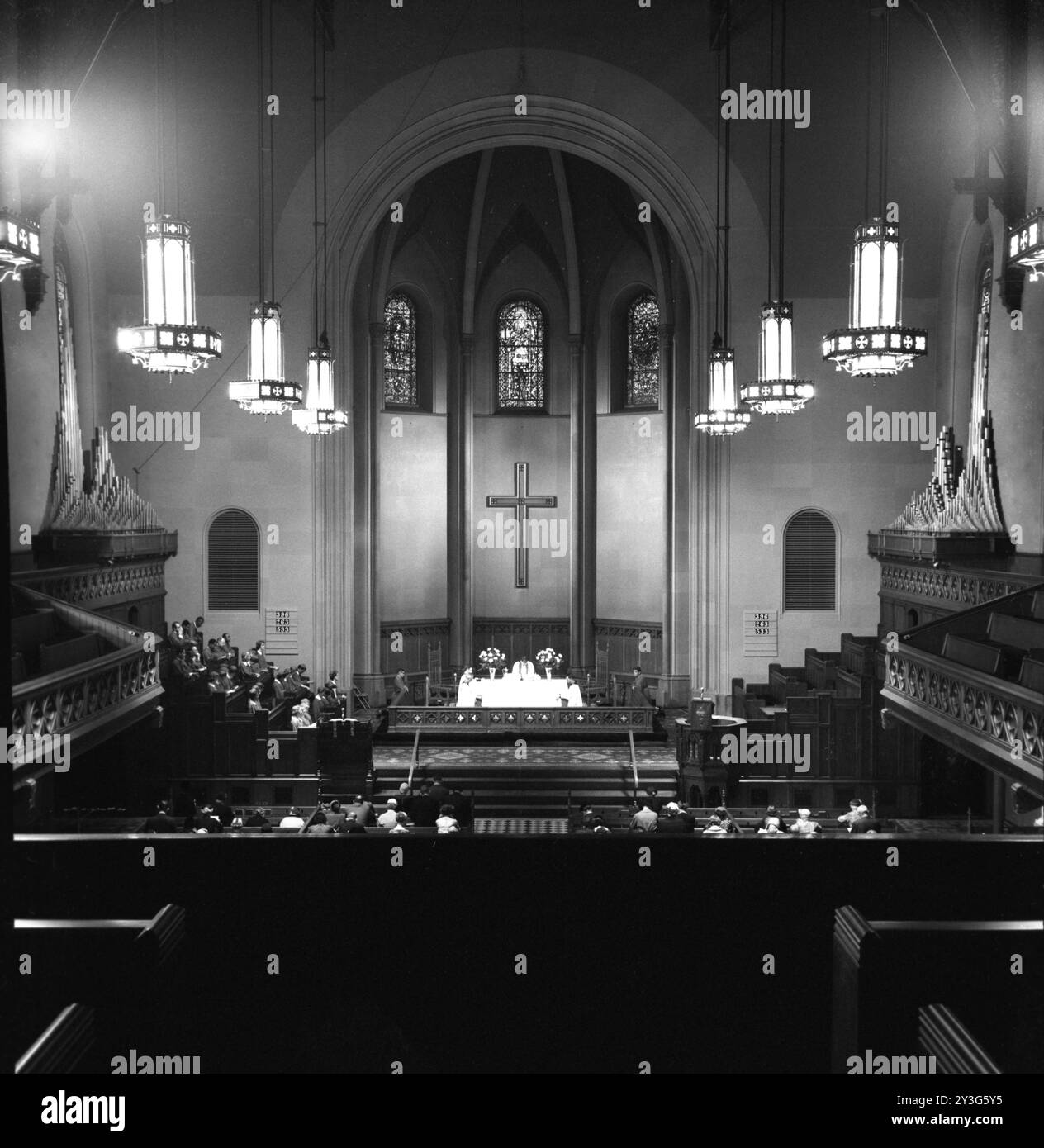 Gottesdienste mit dem Chor in der St. George's Episcopal Church in New York City vom 5. Oktober 1959. Stockfoto