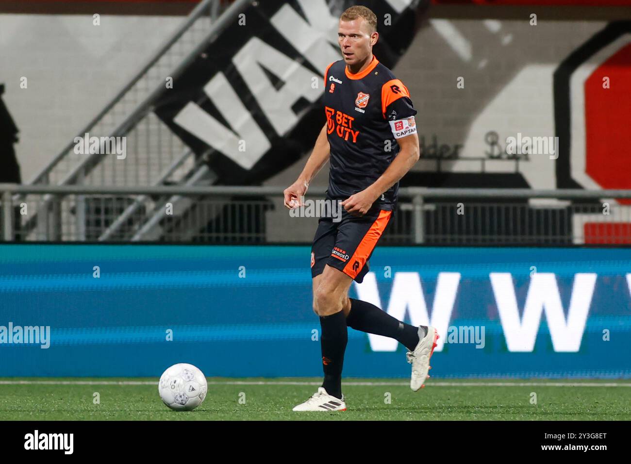 Maastricht, Niederlande. September 2024. MAASTRICHT, NIEDERLANDE - 13. SEPTEMBER: Henk Veerman vom FC Volendam läuft mit dem Ball (Foto: Orange Pictures/Orange Pictures) Credit: dpa/Alamy Live News Stockfoto