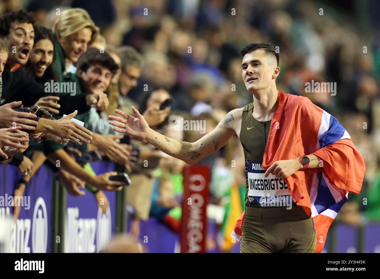 Brüssel, Belgien September 2024. Jakob Ingebrigtsen aus Norwegen feiert nach dem 1500-m-Finale der Männer beim Leichtathletiktreffen der Diamond League 2024 in Brüssel, Belgien, 13. September 2024. Quelle: Zhao Dingzhe/Xinhua/Alamy Live News Stockfoto