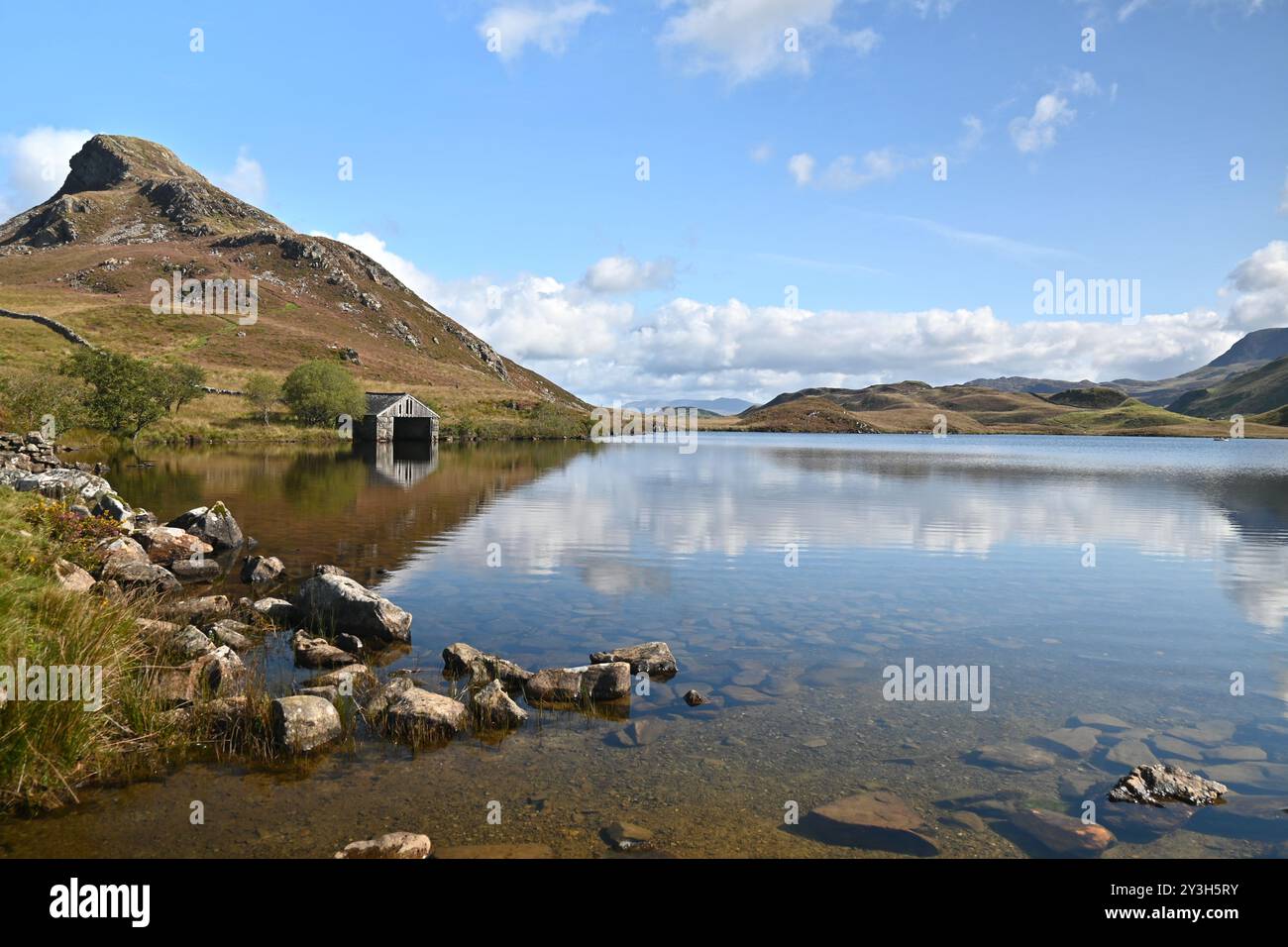 Cregennan Lakes und Pared y Cefn im Eryri-Nationalpark (Snowdonia) - Nordwales, Vereinigtes Königreich - 13. September 2024 Stockfoto