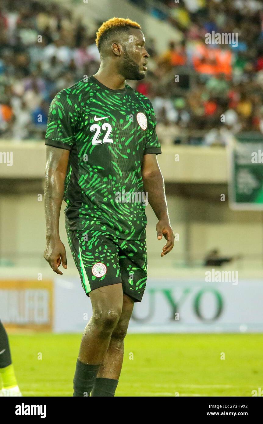 UYO, NIGERIA - 7. SEPTEMBER: Boniface Sieger von Nigeria beim Qualifikationsspiel des Afrikapokals 2025 {AFCON} zwischen Nigeria und Benin Rep Stockfoto