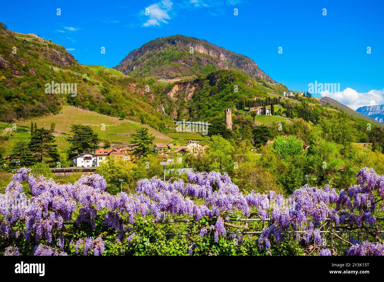 Öffentlicher Park in Bozen. Bozen ist die Hauptstadt der Provinz Südtirol in Norditalien. Stockfoto