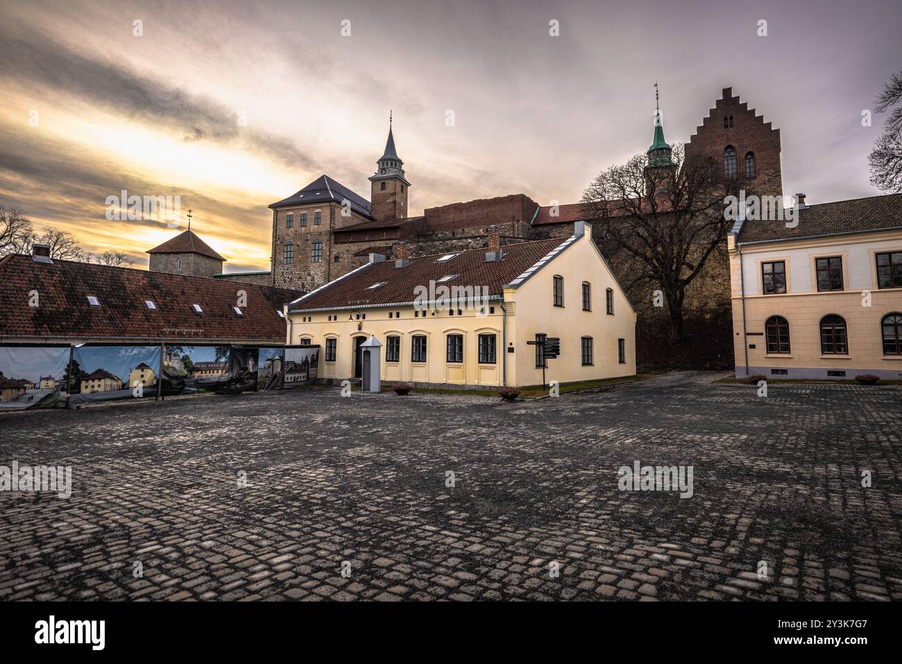 Oslo - 12. Februar 2023: Die historische epische Festung Akershus i Oslo, Norwegen Stockfoto