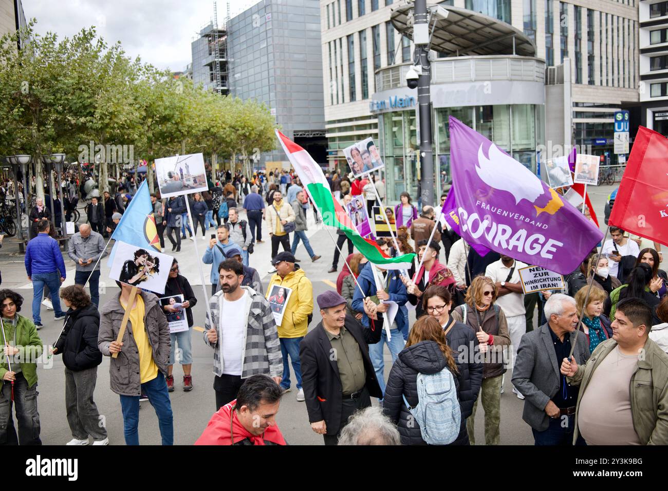 Frankfurt am Main, Deutschland. September 2024. Der zweite Jahrestag des Mordes an Jina-Mahsa Amini und allen Märtyrern der "Frau, Leben, frei" Stockfoto