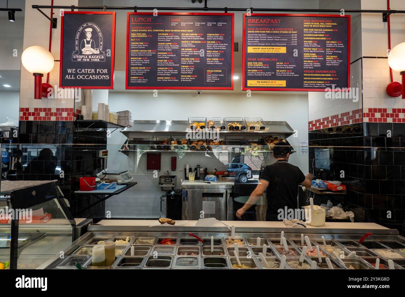 Utopia Bagels eröffnete 2024 einen Standort in Manhattan an der E. 34th St. in Murray Hill, New York City, USA Stockfoto