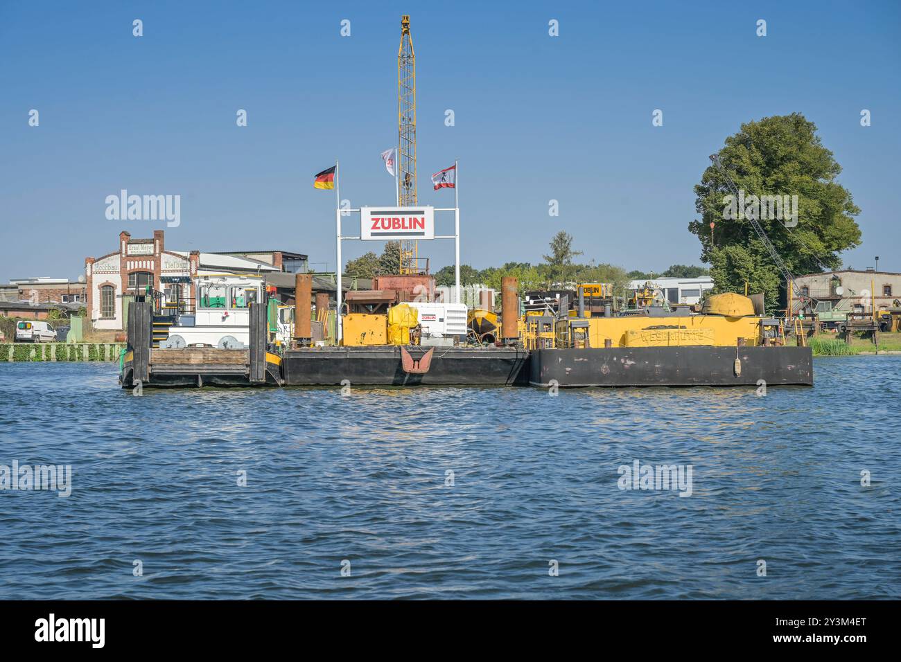 Züblin Spezialtiefbau, Mertensstraße, Havel, Spandau, Berlin, Deutschland *** Züblin Spezialtiefbau, Mertensstraße, Havel, Spandau, Berlin, Deutschland Stockfoto