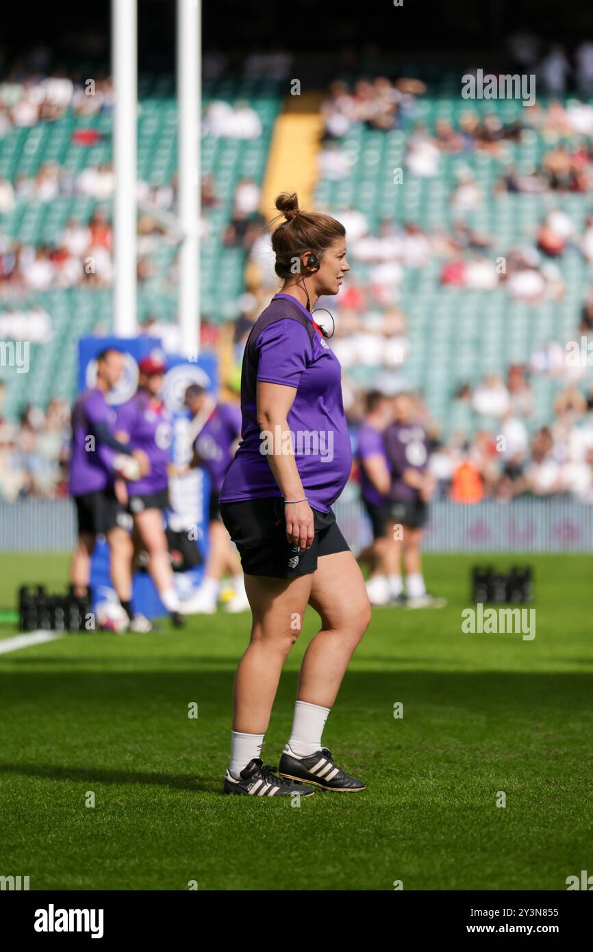 London, Großbritannien. September 2024. Sarah Hunter, Englands Verteidigungstrainer während des englischen warm vor dem Spiel England gegen Neuseeland im Allianz Stadium, Twickenham. UK © ️ Credit: Elsie Kibue/Alamy Live News Stockfoto