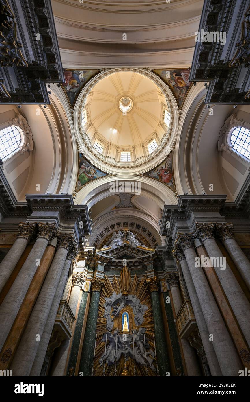 Rom, Italien - 1. September 2023: Heiligtum von San Salvatore in Lauro in Rom, Italien. Stockfoto