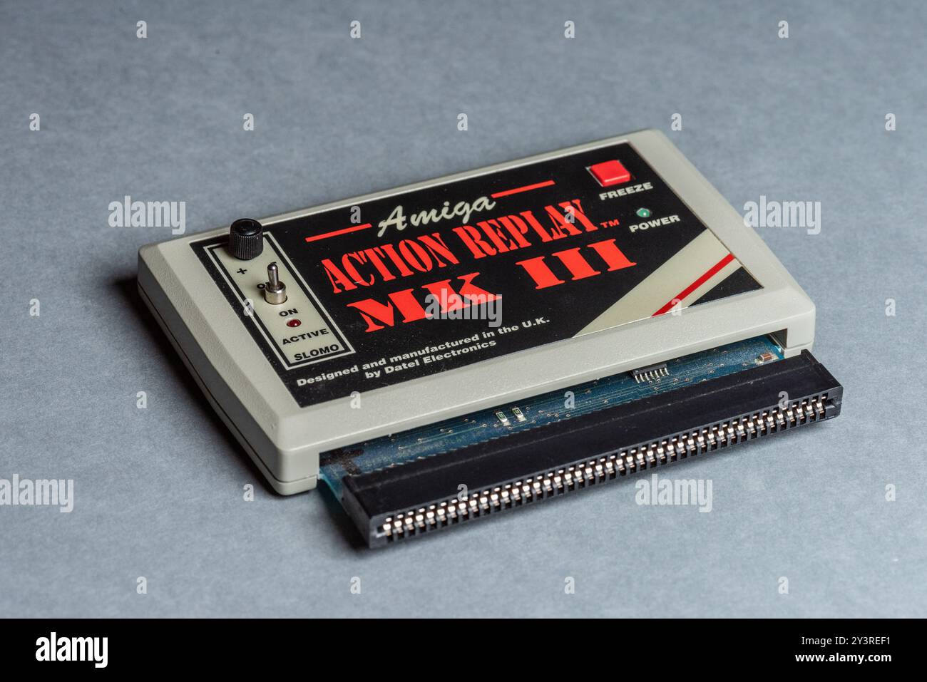 Göteborg, Schweden - 20. August 2019: Göteborg, Schweden ? August 2019: Action Replay mk III Erweiterungsplatine für Commodore Amiga 500 Computer. Stockfoto