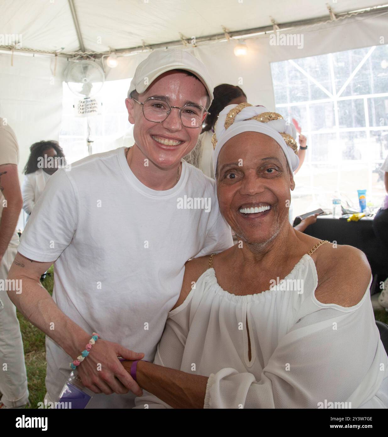 Washington DC, 14. September 2024 USA: Der Schauspieler und Transgender-Aktivisten Eliot Page und die Transaktivistin Miss Majors Griffin-Gracy posieren für ein Bild bei t Stockfoto