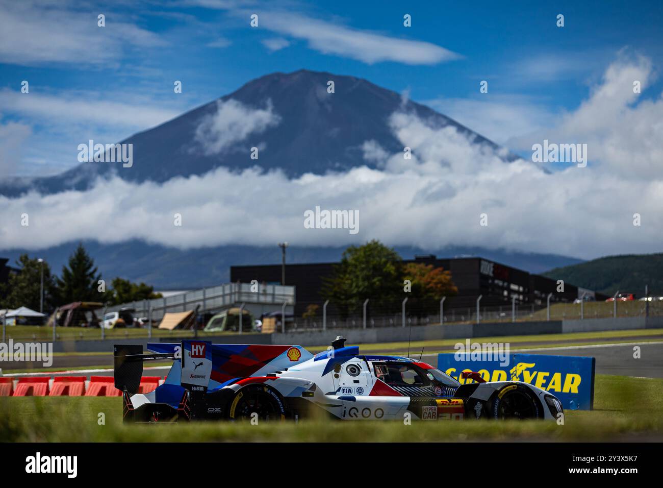 20 VAN DER LINDE Sheldon (zaf), FRIJNS Robin (nld), RAST René (ger), BMW M Team WRT, BMW Hybrid V8 #20, Hypercar, Action während der 6 Stunden von Fuji 2024, 7. Runde der FIA Langstrecken-Weltmeisterschaft 2024, vom 13. Bis 15. September 2024 auf dem Fuji Speedway in Oyama, Shizuoka, Japan - Foto Javier Jimenez / DPPI Stockfoto