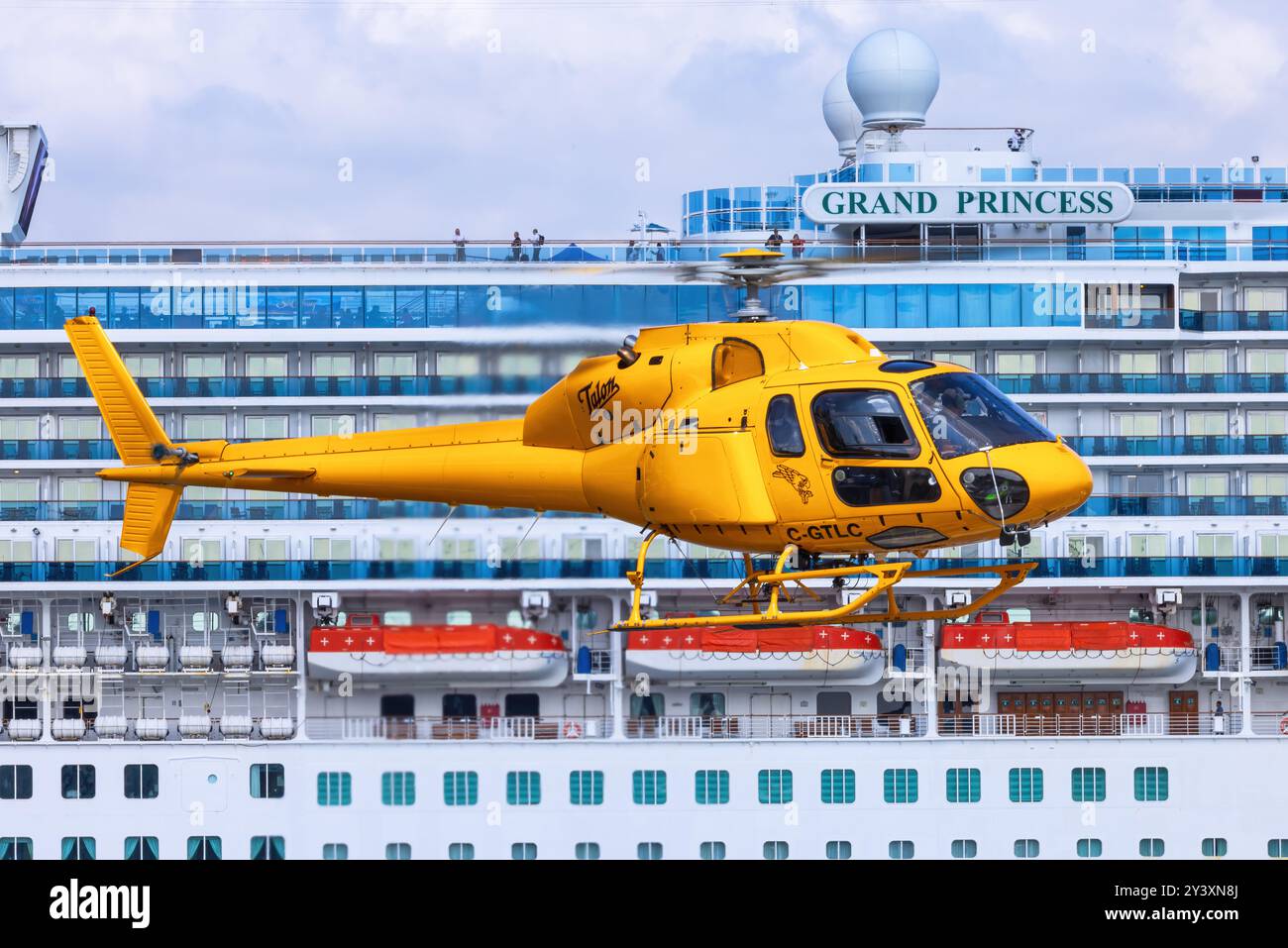 Kanada, Vancouver 10. August 2024: C-FMGL – Leonardo AW139 von London Air Services Stockfoto