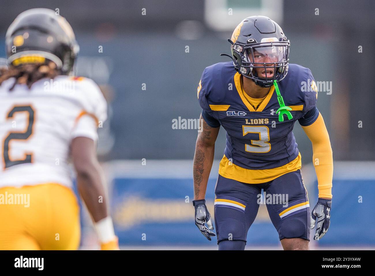 14. September 2024: Texas A&M-Commerce Lions Defensive Back Kendall Paul (3) schaut während des NCAA-Fußballspiels zwischen den Grambling State Tigers und den Texas A&M-Commerce Lions im Ernest Hawkins Field im Memorial Stadium in Commerce, Texas, ins Hinterland. Grambling besiegte Texas A&M-Commerce 35-28 in Überstunden. Prentice C. James/CSM Stockfoto