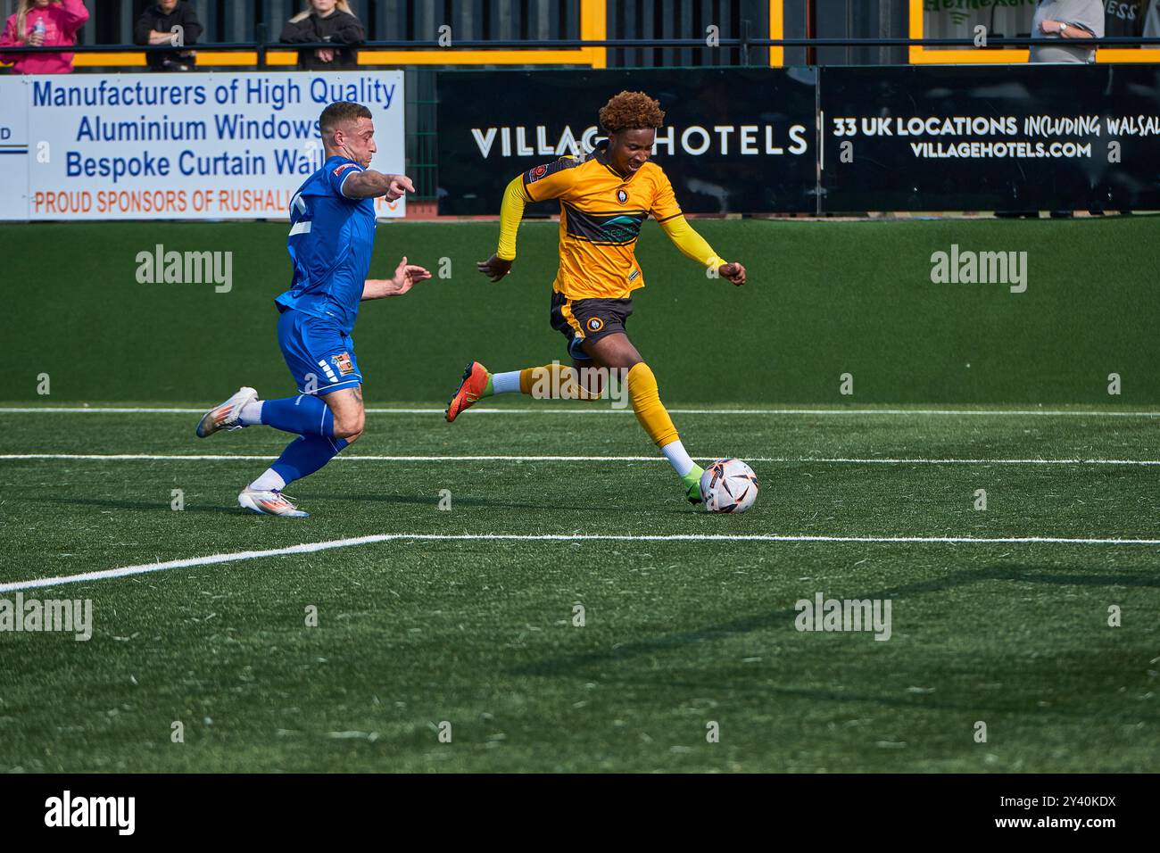 Rushall Olympic gegen Sheffield FC FA Cup (zweite Qualifikationskrawatte) Stockfoto