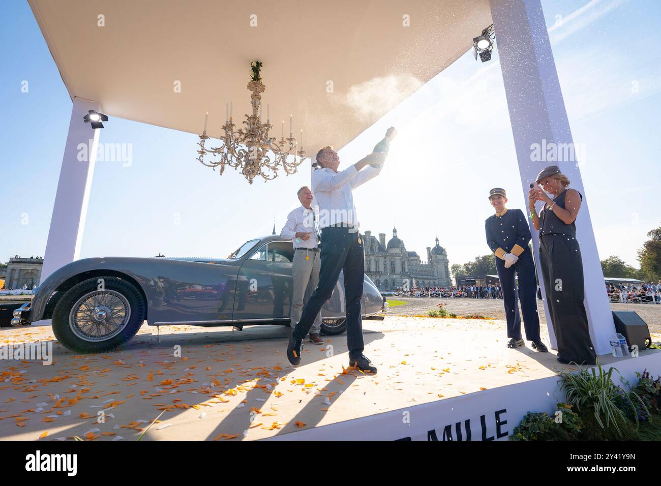 Chantilly, Frankreich. September 2024. Talbot-Lago T26 GS Barchetta Motto, Best of Show Concours d'état après-guerre, die schönsten Autos der Welt während der 7. Ausgabe der Chantilly Arts & Elegance - Richard Mille im Domaine du Château de Chantilly, vom 13. Bis 15. September 2024 in Chantilly, Frankreich - Foto Jean-Baptiste Millet/DPPI Credit: DPPI Media/Alamy Live News Stockfoto