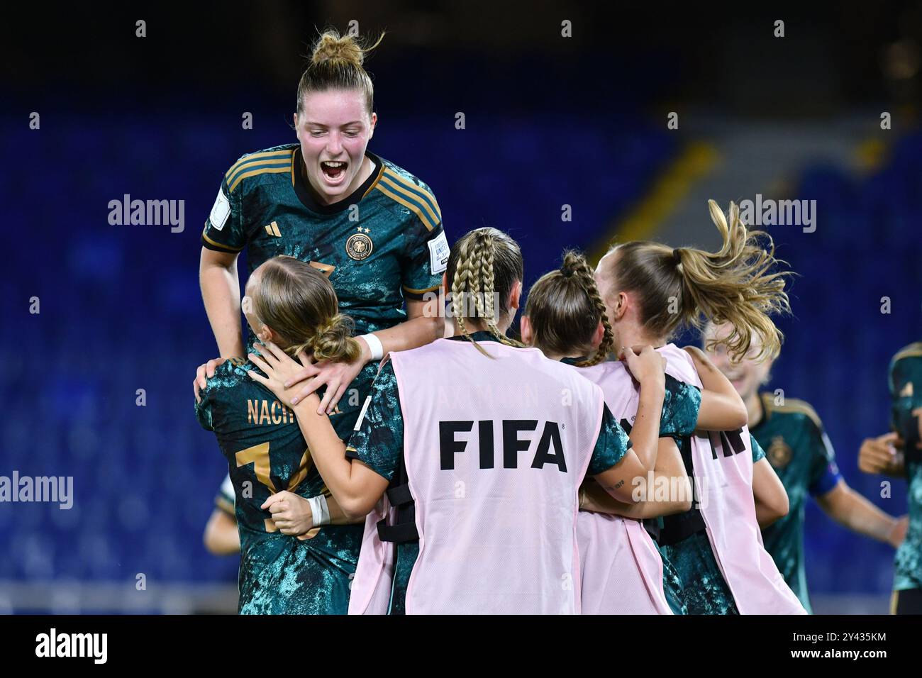 Cali, Kolumbien. September 2024. Deutschland-Spieler feiern Loreen Benders Tor im Viertelfinale der FIFA U-20-Frauen-Weltmeisterschaft Kolumbien 2024 im Olympiastadion Pascual Guerrero, am 15. Sonntag 30761 (Alejandra Arango/SPP). /Alamy Live News Stockfoto