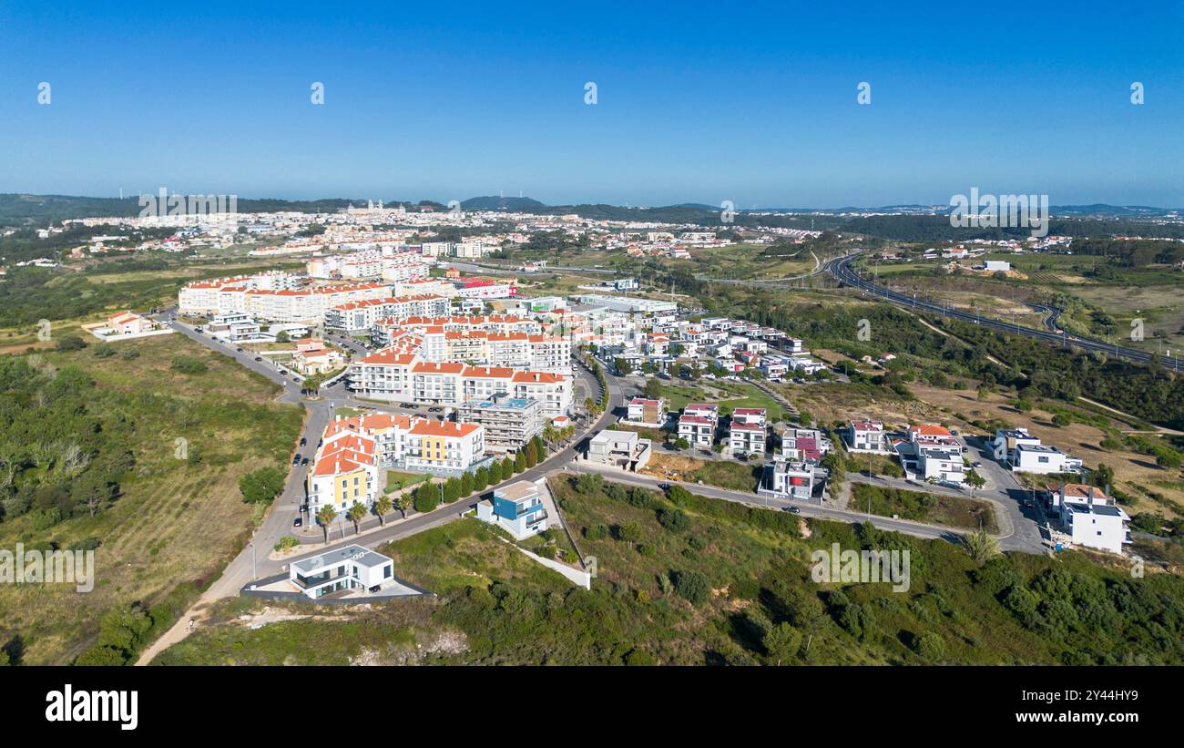 Luftaufnahme des Quinta das Pevides Viertels, Stadt Mafra, Bezirk von Lissabon Stockfoto