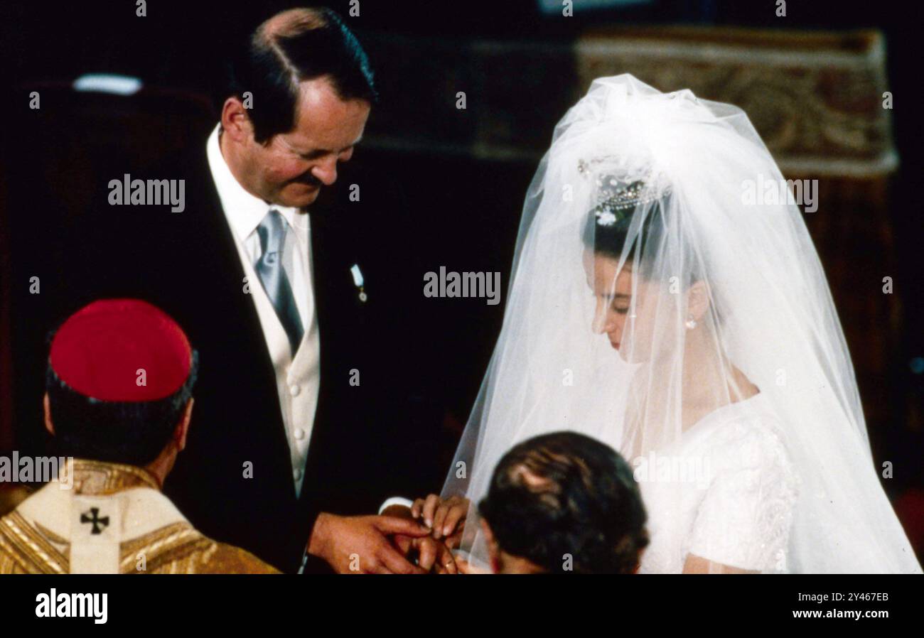 13 Maggio 1995 Lisbona Archivio Storico Olycom/LaPresse Duarte Pio di Braganza (Berna, 15 maggio 1945) è il ventiquattresimo duca di Braganza e pretendente al trono portoghese dal 1976 Nella Foto: Alcune fase del matrimonio di Duarte Pio Braganza e Isabel de Herédia al monastero dos Jeronimos Stockfoto